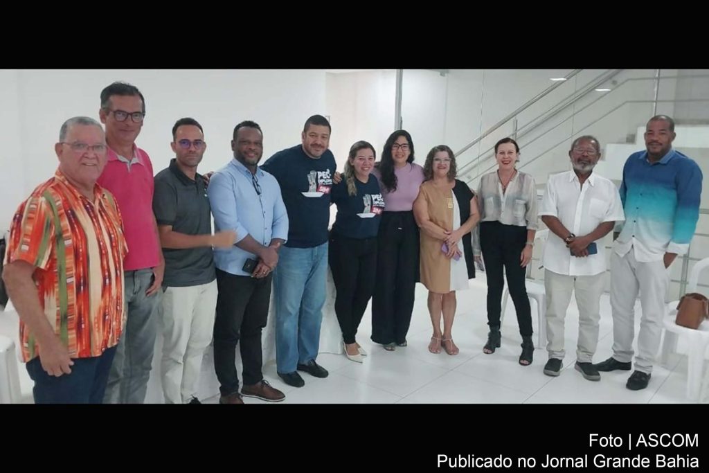 Jornalistas de Feira de Santana debatem valorização da profissão em encontro do Sinjorba