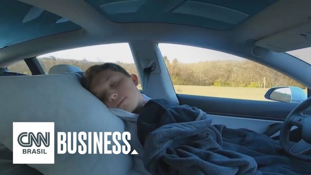 Reguladores de segurança dos EUA avaliam mudanças do piloto automático da Tesla