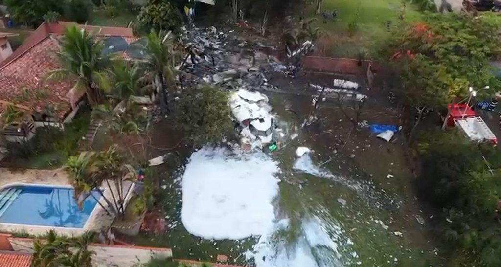 Silvio Costa Filho: Não se identificou nenhum contato dos pilotos de avião que caiu com as torres de controle