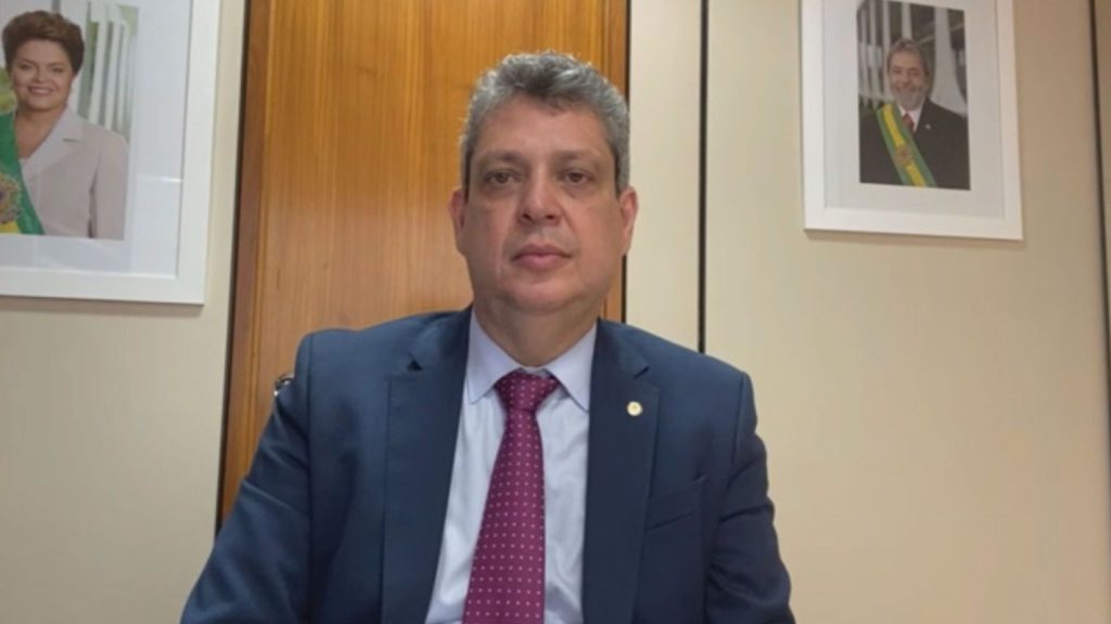 Texto da PEC libera R$ 23 bi ainda em 2022, diz vice-presidente do PT