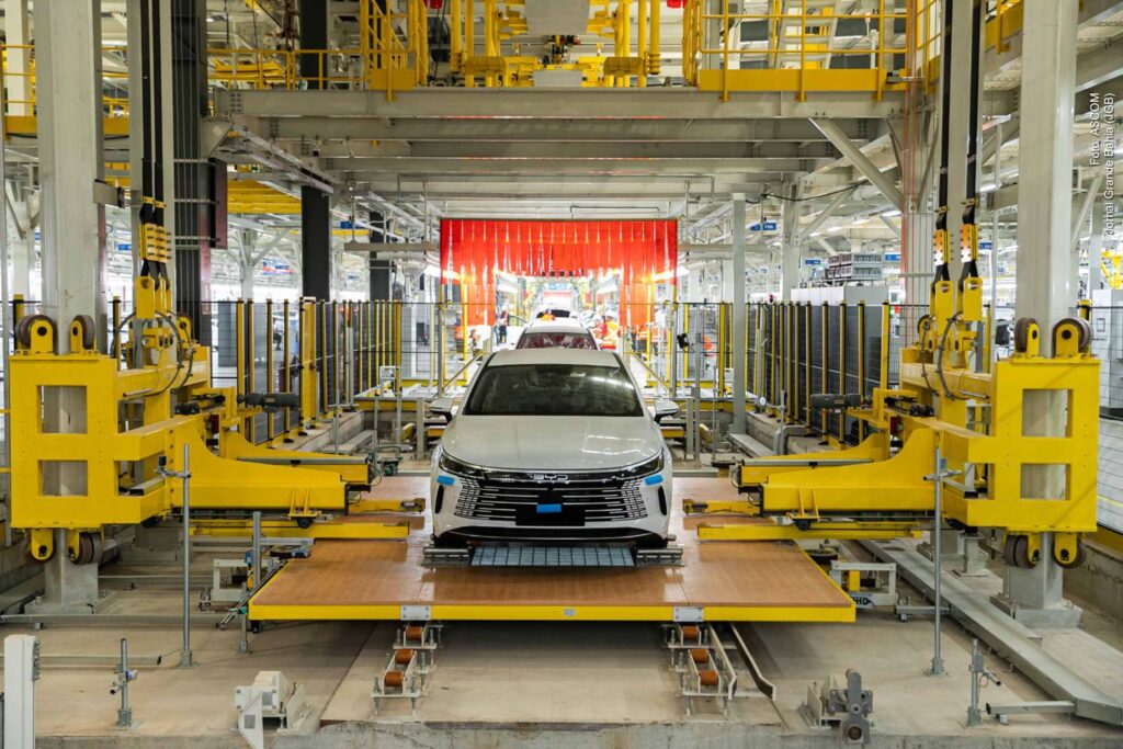 BYD retoma produção em Camaçari e se aproxima de 20 mil veículos fabricados no Brasil