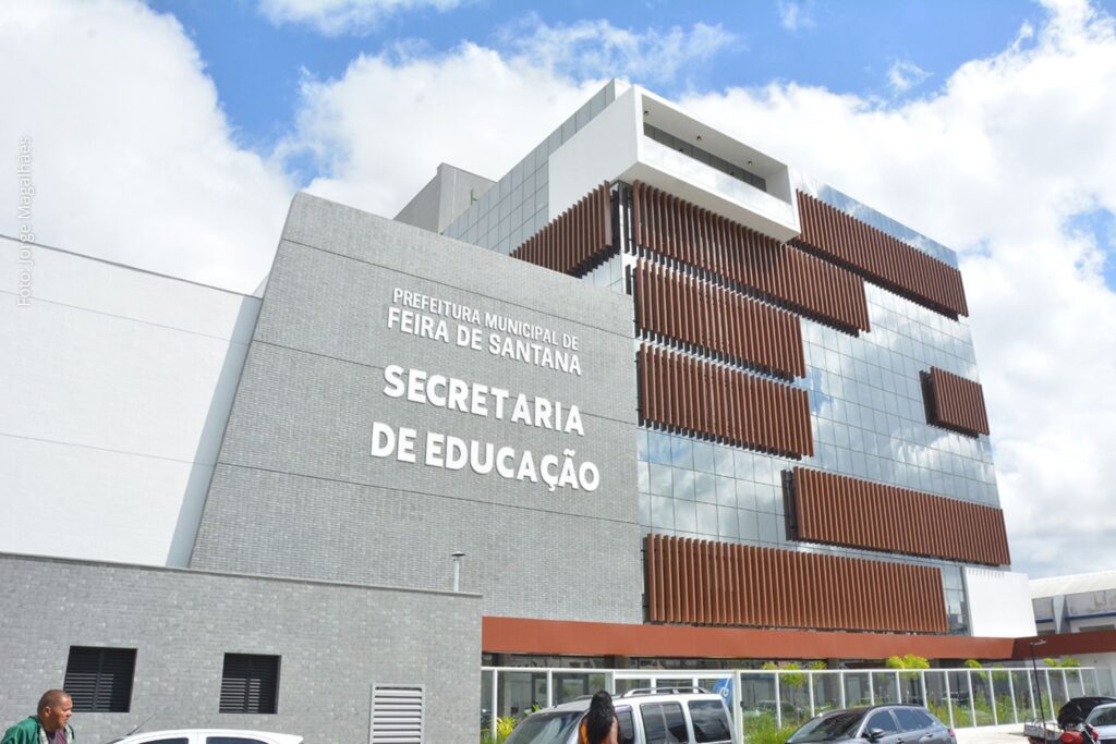 Concurso para professor da rede municipal de Feira de Santana tem prazo de inscrição prorrogado, informa Governo Ronaldo