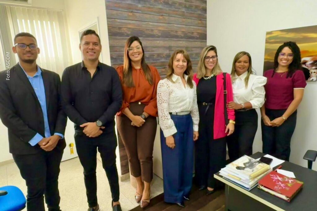 OAB Feira de Santana se reúne com juíza da 2ª Vara dos Juizados Especiais após reclamações sobre exigência de comprovante de residência em audiências