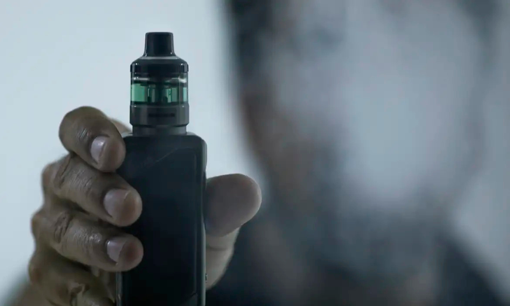 Anvisa e MPF assinam acordo que visa barrar comércio de cigarro eletrônico