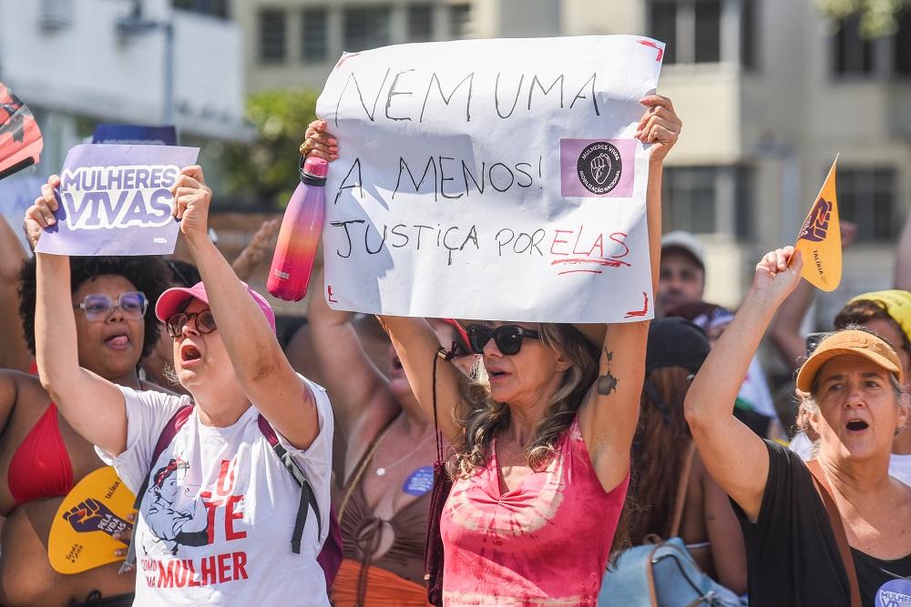 Autonomia financeira é prioridade para brasileiras, diz pesquisa