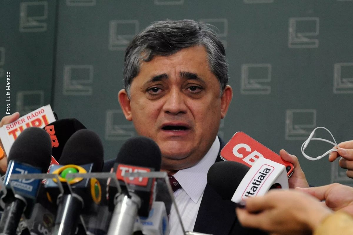 Governo Lula admite ampliar dívida pública para conter impactos da guerra no Irã na economia brasileira e segurar preços dos combustíveis