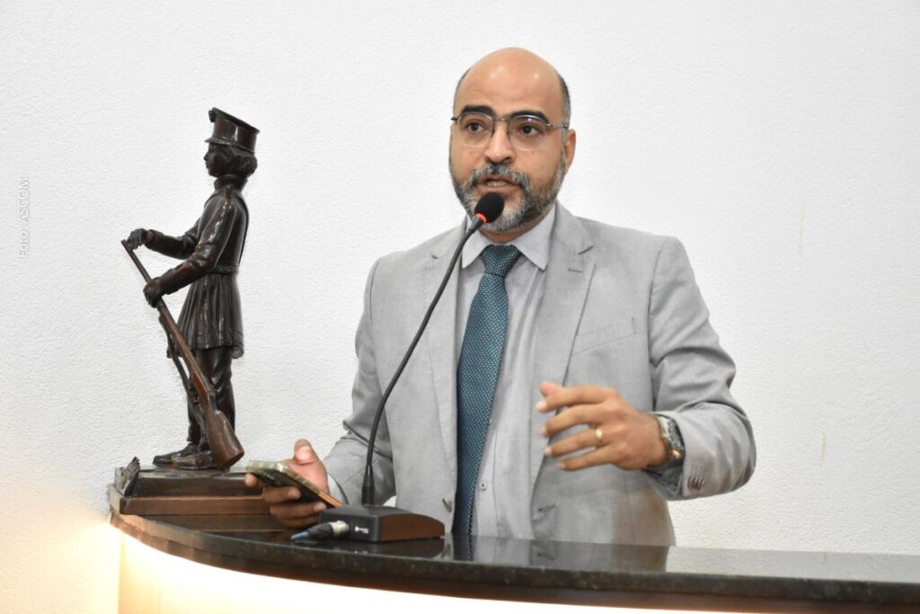 Feira de Santana tem 70% da população na informalidade, diz vereador ao defender cursos profissionalizantes e concursos públicos
