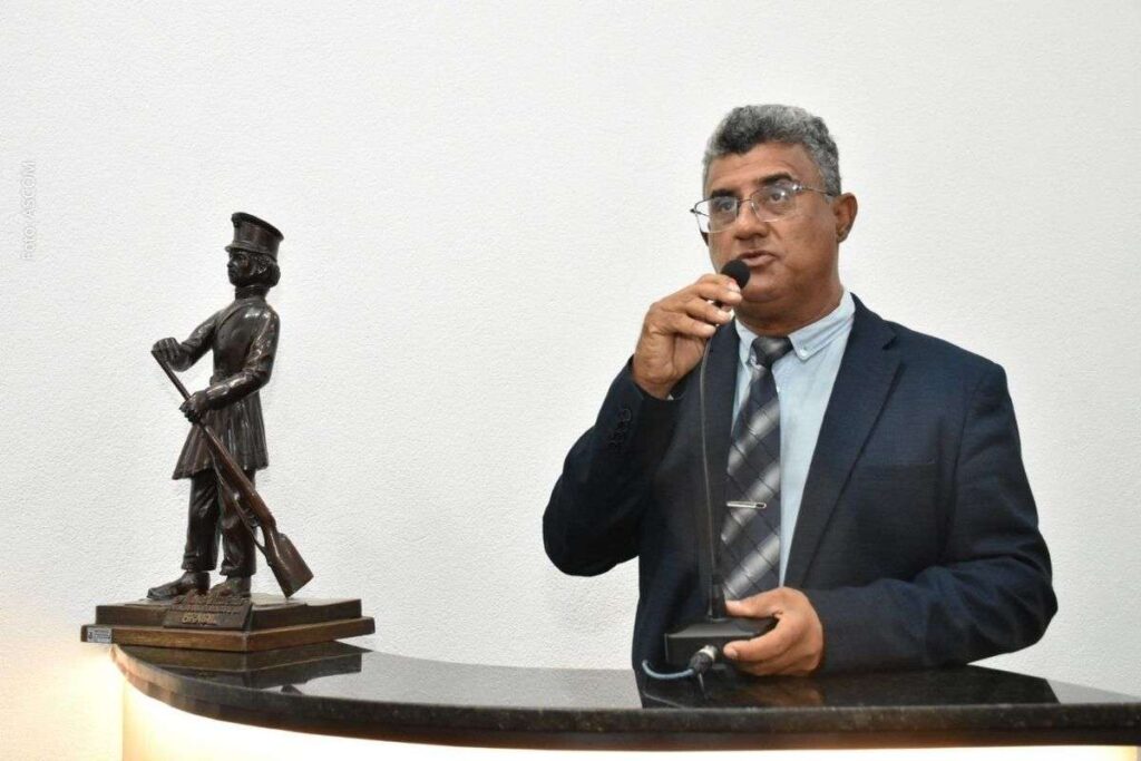 Pacientes relatam demora para exames e vereador aponta falta de motoristas de ambulância no Hospital Clériston Andrade, diz vereador Lulinha